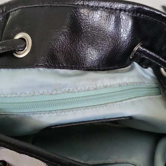 Coach Signature Poppy Drawstring Crossbody Bucket Bag - Black - Picture 8 of 12